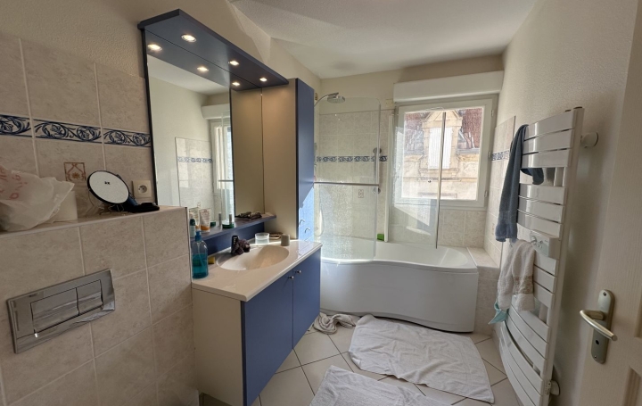 3 Pièces VALS-LES-BAINS (07600)  71 m2 220 000 € 