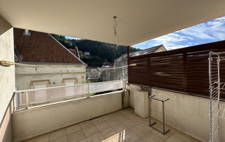 3 Pièces VALS-LES-BAINS (07600)  71 m2 220 000 € 