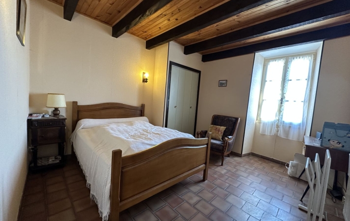 Maison SAINT-ANDEOL-DE-VALS (07600)  235 m2 367 500 € 