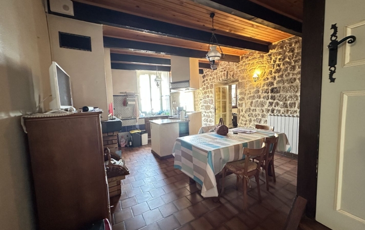 Maison SAINT-ANDEOL-DE-VALS (07600)  235 m2 367 500 € 