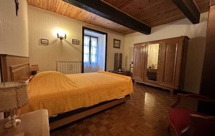 Maison SAINT-ANDEOL-DE-VALS (07600)  235 m2 367 500 € 