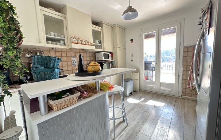 Maison ANTRAIGUES-SUR-VOLANE (07530)  140 m2 285 000 € 