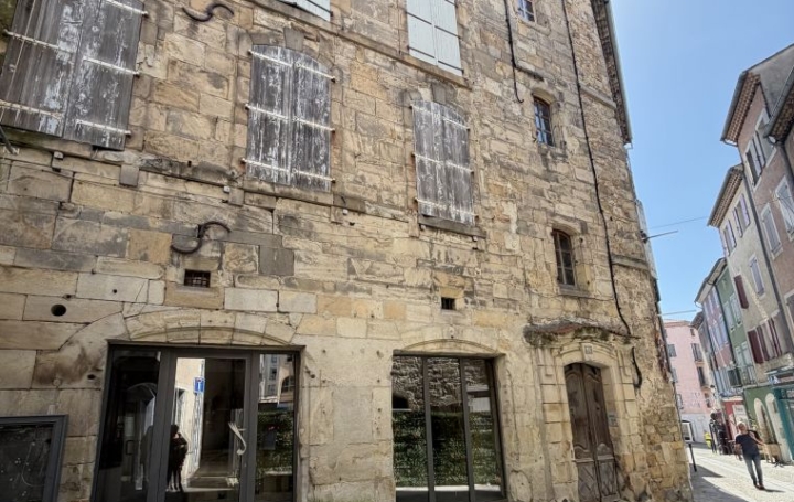 Maison AUBENAS (07200)  900 m2 670 000 € 