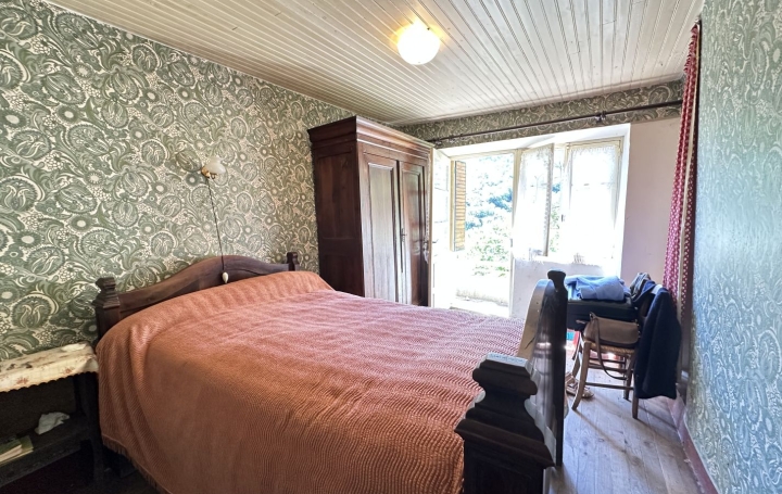 Maison VALS-LES-BAINS (07600)  100 m2 182 000 € 