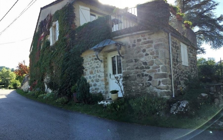 Réseau Immo-diffusion : Maison  JAUJAC  130 m2 222 000 € 