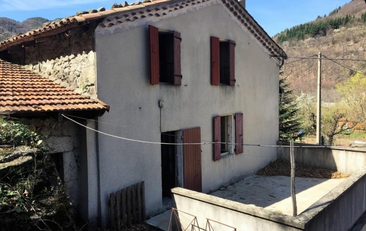 Réseau Immo-diffusion : Maison de village  LABASTIDE-SUR-BESORGUES  150 m2 84 000 € 