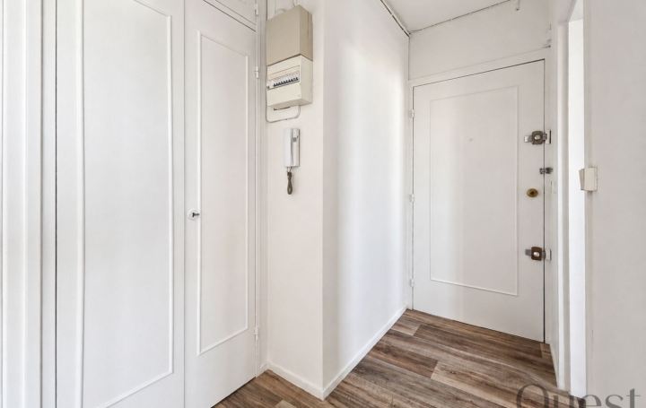 3 Pièces MANTES-LA-JOLIE (78200)  57 m2 890 € 
