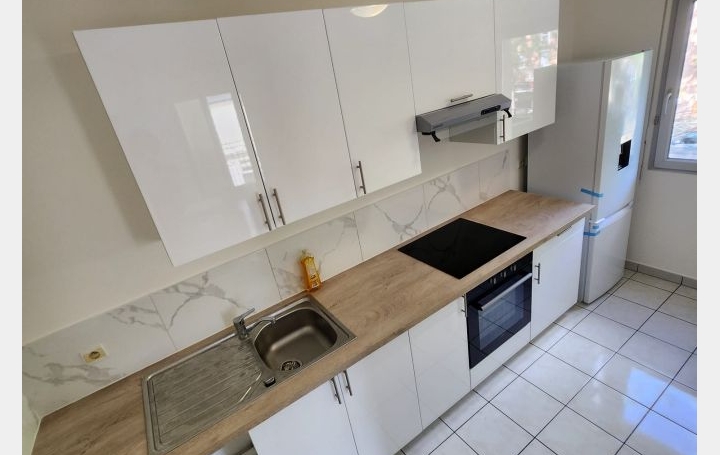 3 Pièces MANTES-LA-VILLE (78711)  67 m2 1 080 € 
