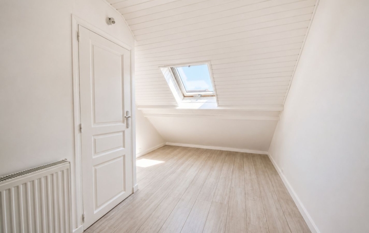 Maison MANTES-LA-JOLIE (78200)  51 m2 829 € 
