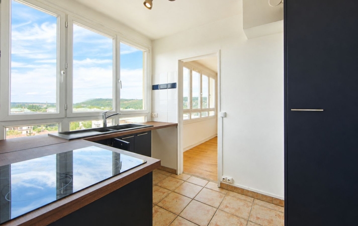 3 Pièces MANTES-LA-JOLIE (78200)  61 m2 1 010 € 