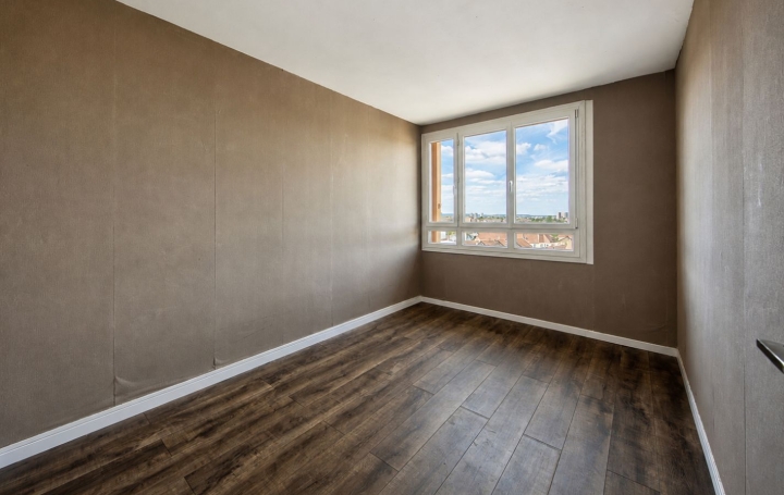3 Pièces MANTES-LA-JOLIE (78200)  61 m2 1 010 € 