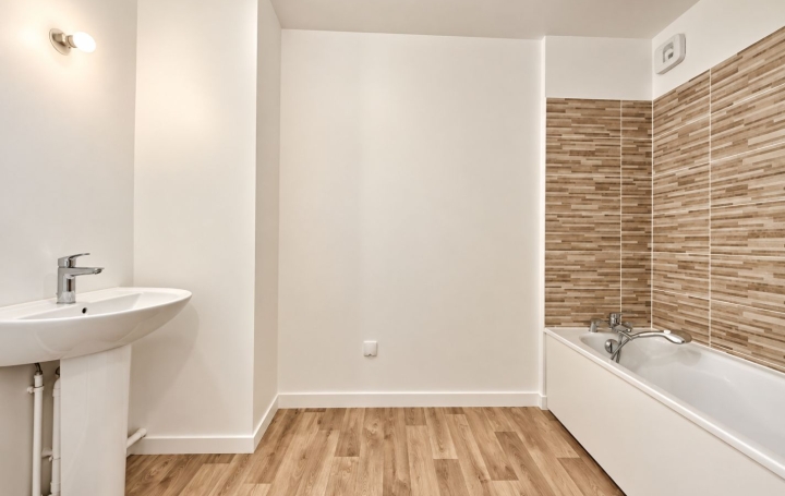 3 Pièces MANTES-LA-VILLE (78711)  70 m2 1 150 € 