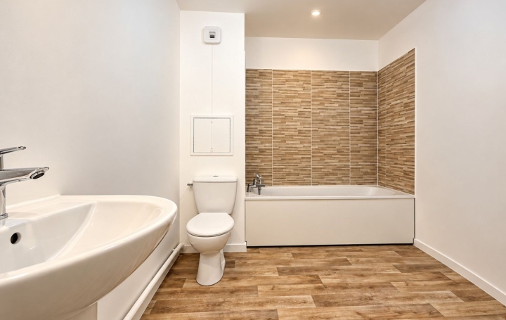 Studio MANTES-LA-VILLE (78711)  29 m2 730 € 