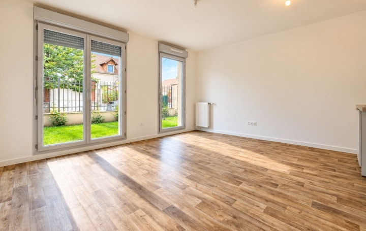 Studio MANTES-LA-VILLE (78711)  29 m2 730 € 