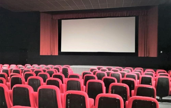 Immeuble PEZENAS (34120)  366 m2 163 000 € 