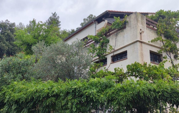 Réseau Immo-diffusion : Villa  AMELIE-LES-BAINS-PALALDA  239 m2 370 000 € 