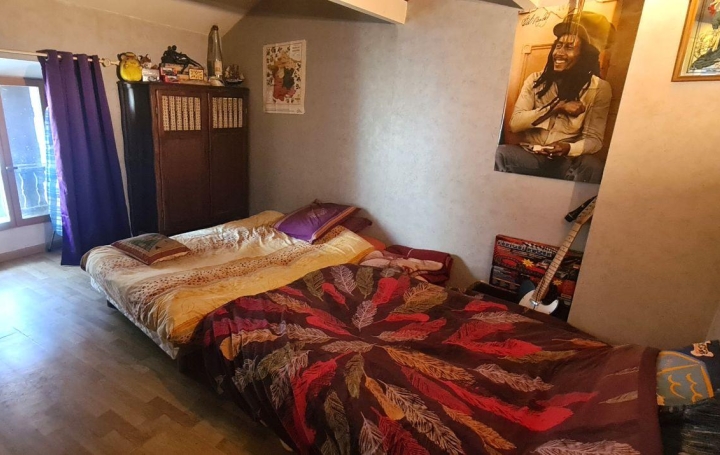 Immeuble SAINT-LAURENT-DE-CERDANS (66260)  280 m2 99 500 € 