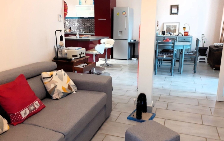 Réseau Immo-diffusion : Appartement P3  REYNES  75 m2 168 500 € 