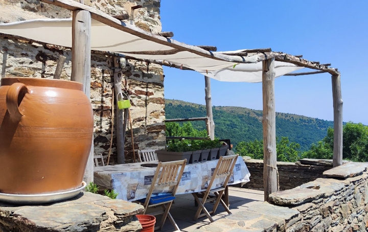 Mas LA BASTIDE (66110)  480 m2 650 000 € 