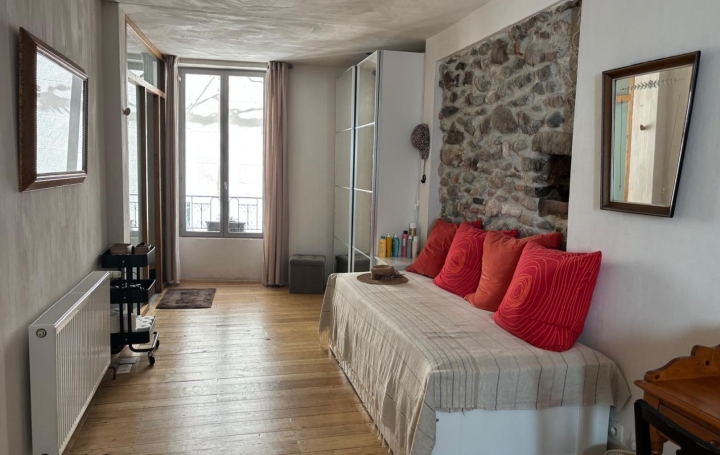 Maison de village CERET (66400)  91 m2 249 000 € 