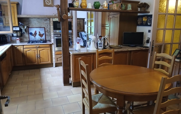 Maison CERET (66400)  162 m2 420 000 € 