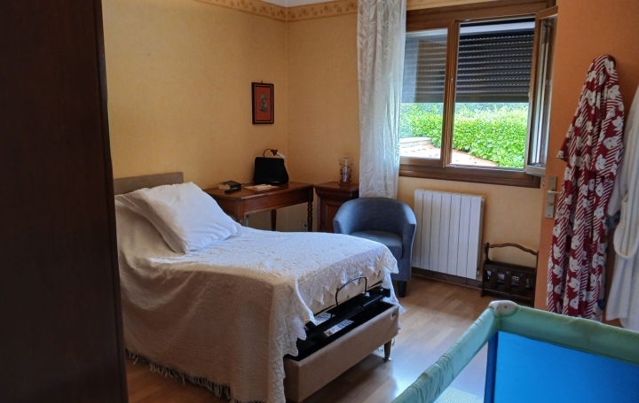 Maison CERET (66400)  162 m2 420 000 € 