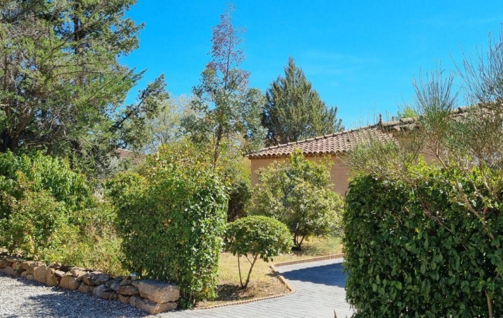 Villa SAINT-CHINIAN (34360)  356 m2 840 000 € 