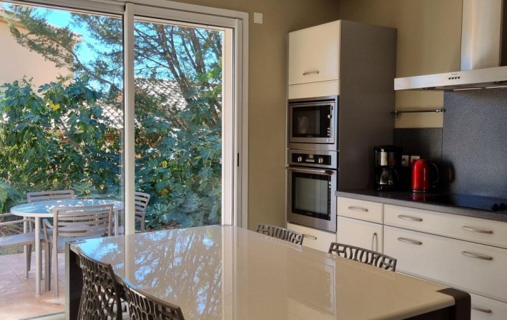 Villa SAINT-CHINIAN (34360)  356 m2 840 000 € 