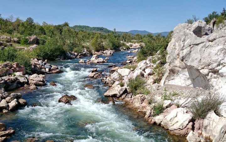 Villa BEZIERS (34500)  400 m2 1 145 000 € 