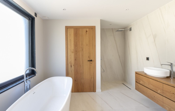 Villa SAINT-TROPEZ (83990)  488 m2 12 500 000 € 