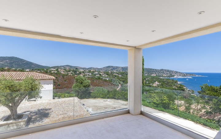 Maison SAINTE-MAXIME (83120)  453 m2 12 000 000 € 