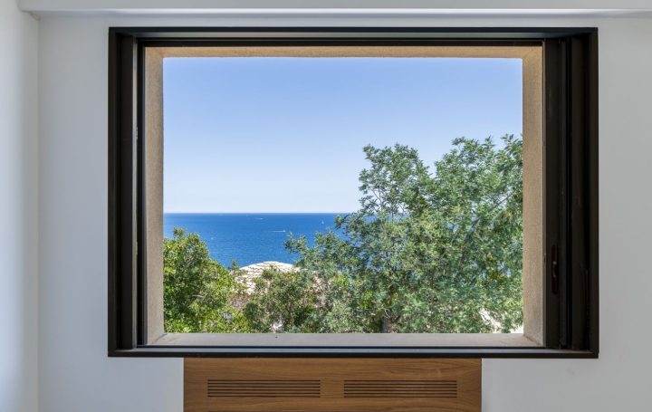 Maison SAINTE-MAXIME (83120)  453 m2 12 000 000 € 