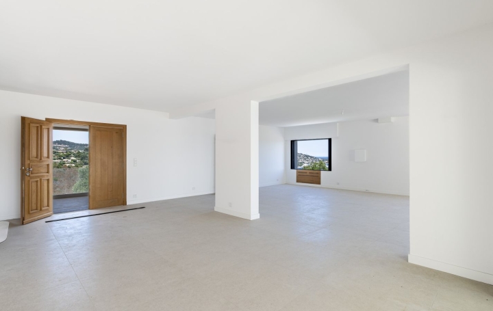 Maison SAINTE-MAXIME (83120)  453 m2 12 000 000 € 