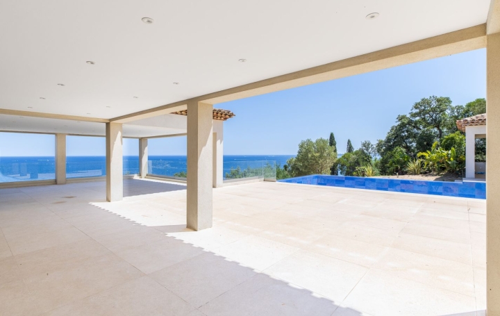 Maison SAINTE-MAXIME (83120)  453 m2 12 000 000 € 