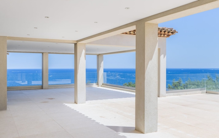 Maison SAINTE-MAXIME (83120)  453 m2 12 000 000 € 