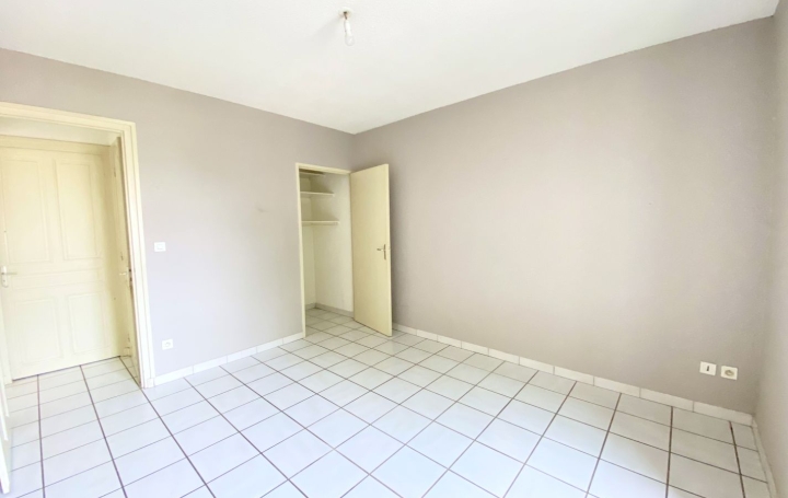 2 Pièces VALS-LES-BAINS (07600)  49 m2 450 € 