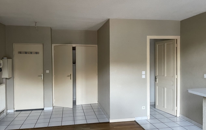 3 Pièces VALS-LES-BAINS (07600)  77 m2 580 € 