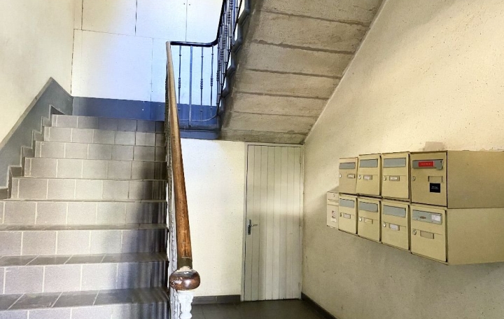 Immeuble VALS-LES-BAINS (07600)  320 m2 620 000 € 