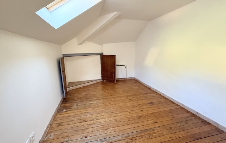 4 Pièces VALS-LES-BAINS (07600)  62 m2 86 000 € 