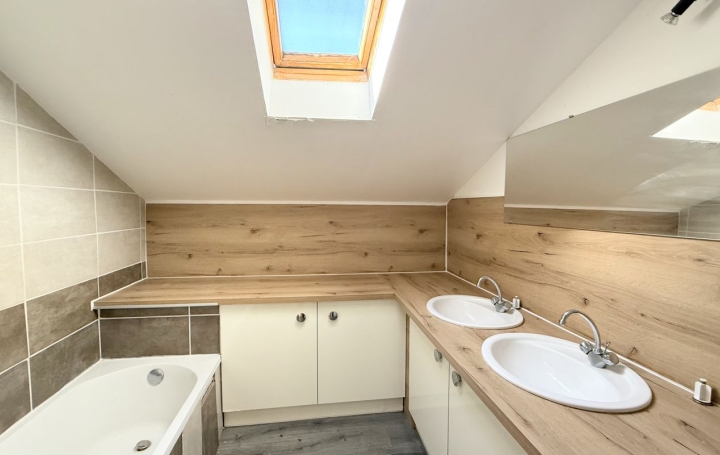 4 Pièces VALS-LES-BAINS (07600)  62 m2 86 000 € 