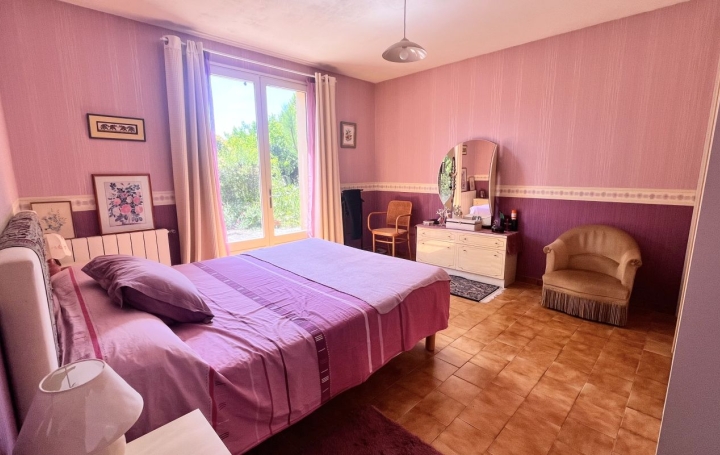 Maison AUBENAS (07200)  206 m2 450 000 € 