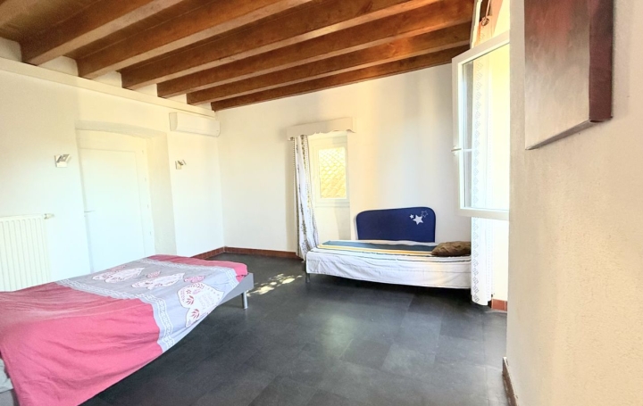 Villa SAINT-PRIVAT (07200)  166 m2 380 000 € 