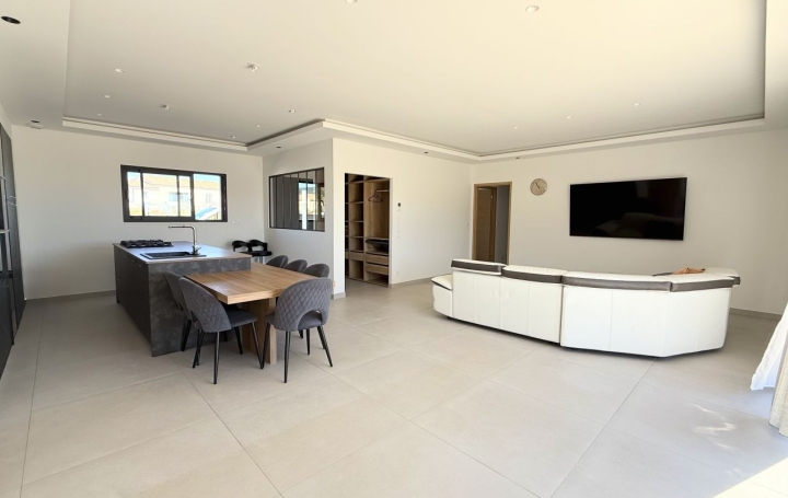 Villa JOYEUSE (07260)  119 m2 410 000 € 