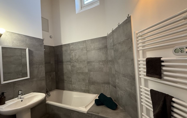 2 Pièces AUBENAS (07200)  63 m2 110 000 € 