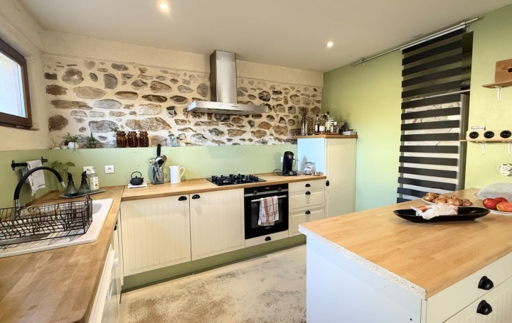 Maison VALLON-PONT-D'ARC (07150)  159 m2 335 000 € 