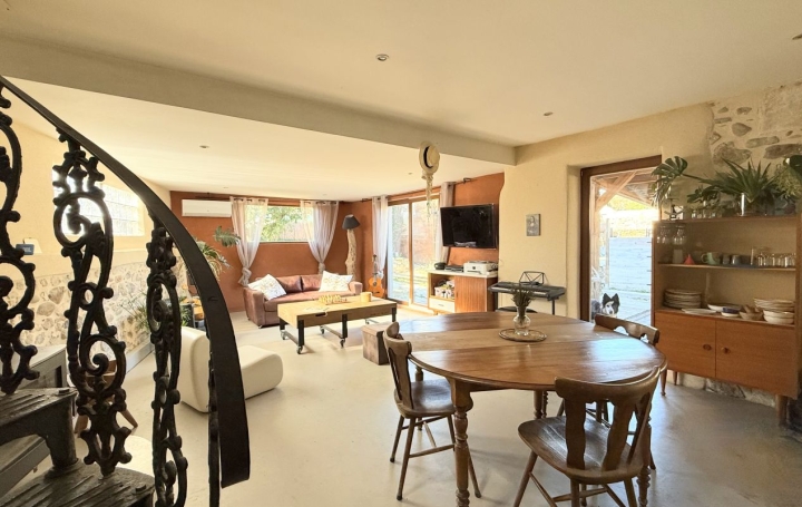 Maison VALLON-PONT-D'ARC (07150)  159 m2 335 000 € 