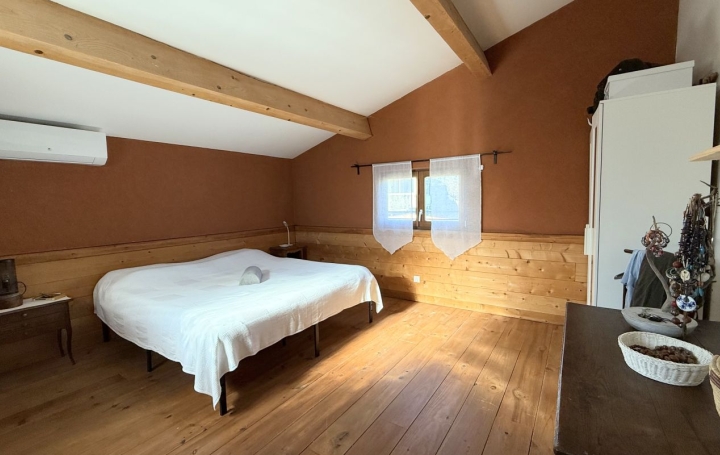 Maison VALLON-PONT-D'ARC (07150)  159 m2 335 000 € 
