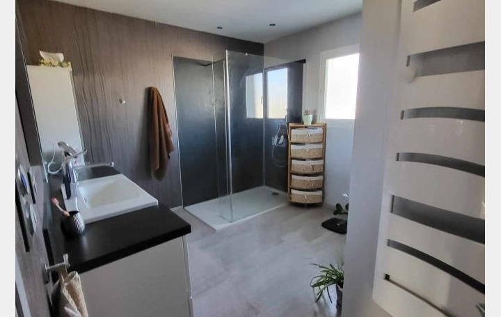 Villa MONTAGNAC (34530)  135 m2 495 000 € 