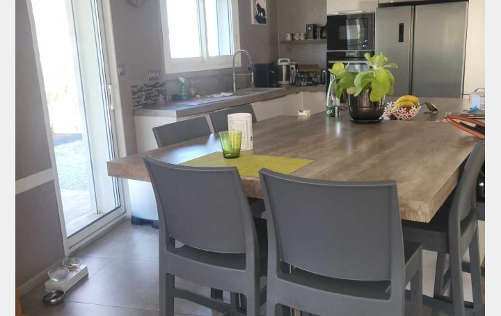 Villa MONTAGNAC (34530)  135 m2 495 000 € 