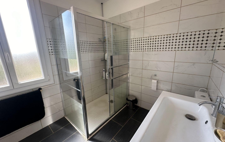 Propriété TOURBES (34120)  200 m2 572 000 € 